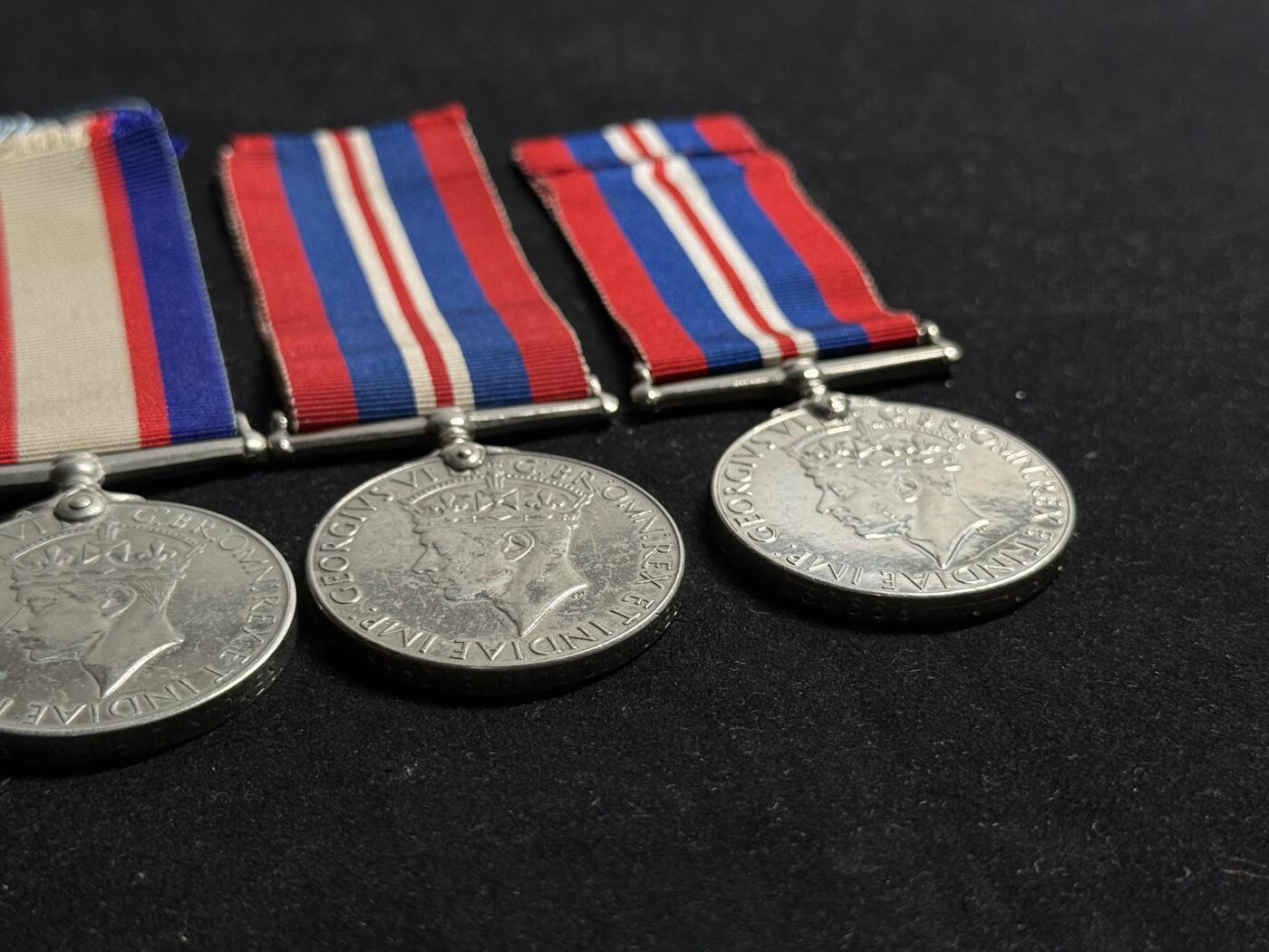 欢庆元旦！戎马世界章牌大赏第109期元旦大拍