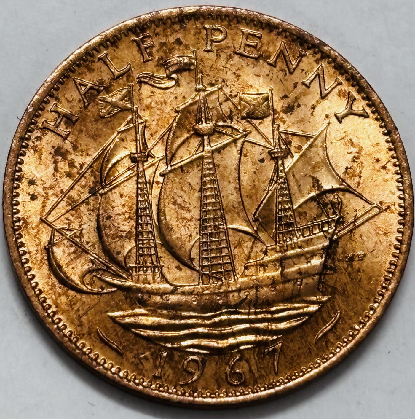 文馨钱币收藏第 286 场，圣诞节专场【 长期接收代拍品低至 0 佣金】 全新未流通 1967 年英国海盗船 1/2 便士铜币
