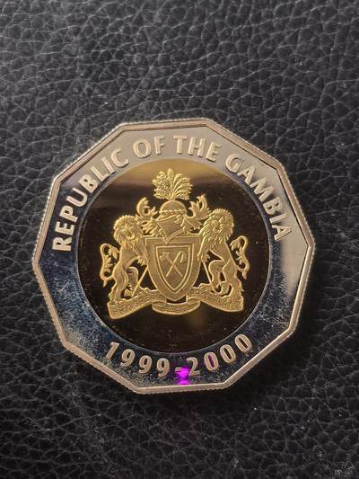 道一币馆币章第一百六十一场 - 冈比亚2000年进入千禧年2000达拉西双色镶嵌纪念币