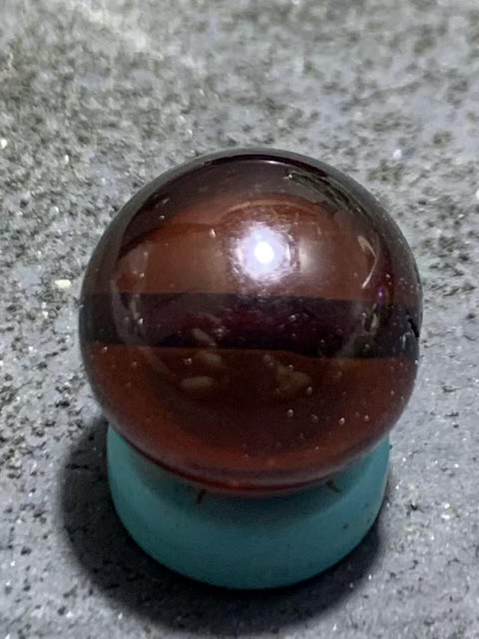 天然乌克兰血珀通货圆珠一颗，