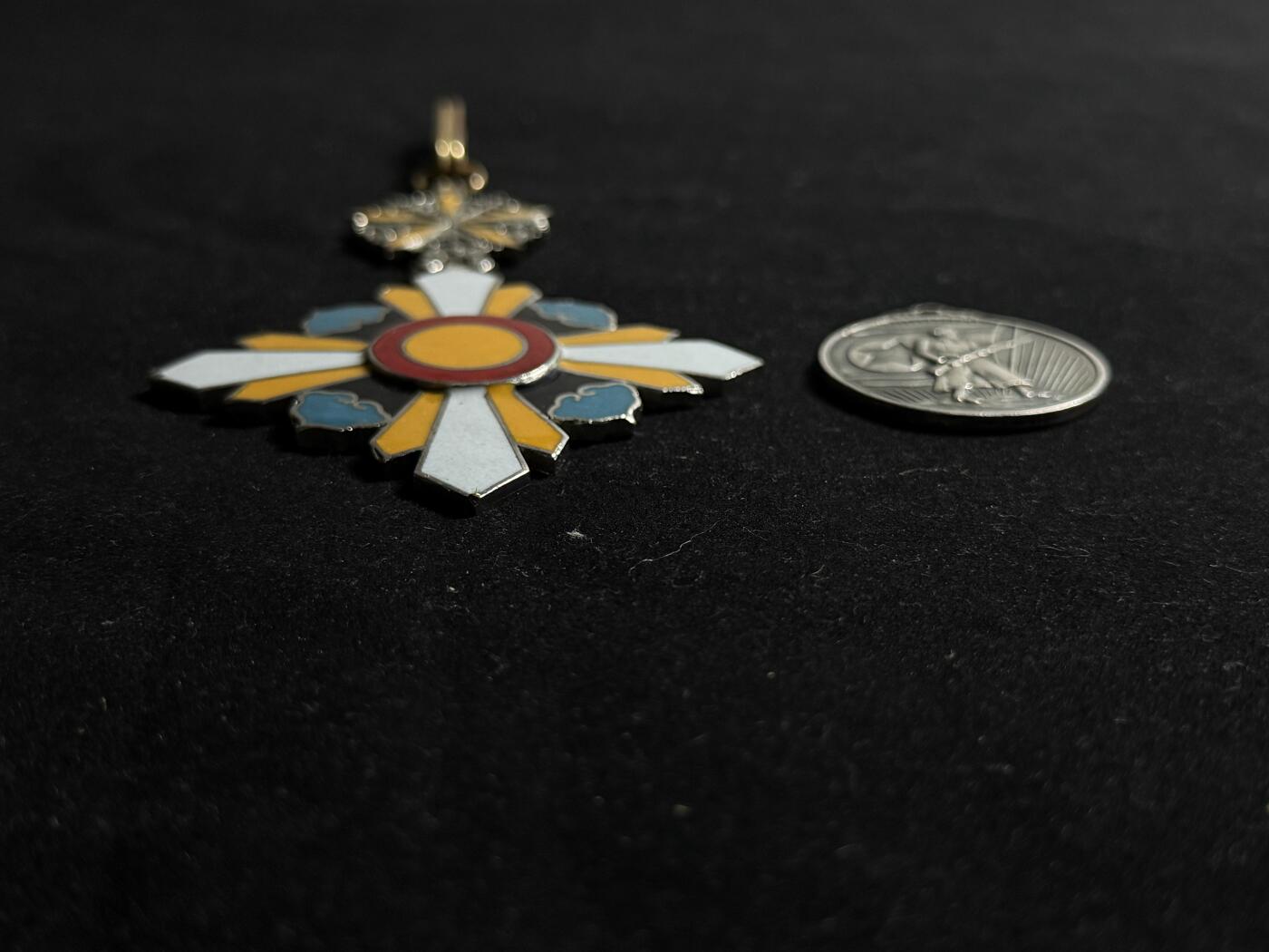 欢庆元旦！戎马世界章牌大赏第109期元旦大拍 复刻章一组