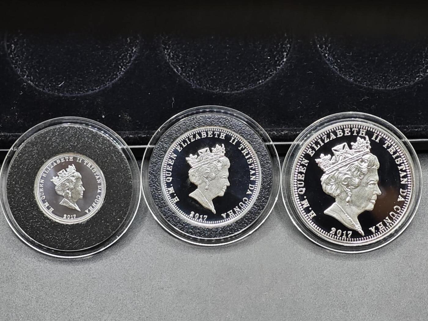 【淘币小摊】实时拍第八百三十六拍   银币套币场   满百包邮可预留二周 每周一统一发货   （罕见）2017年特里斯坦-达库尼亚（英属）1/2/5英镑精制银币套 温莎王朝100年纪念 10/14.5/28.28克 925银 发行量：仅999套 盒证全