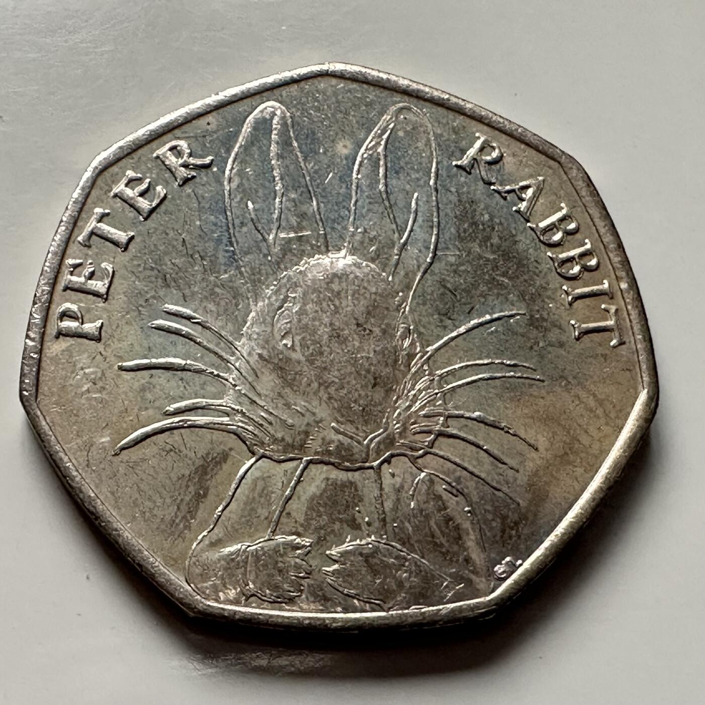 🌹外币初藏🌹🐯2025年第144场  每周二四六晚8️⃣点 接代拍 英国2016年50便士 纪念币