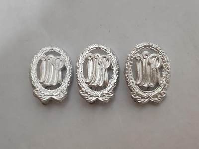 韵星假日拍卖第三十三期 -- Rimey Holidays Auction 33 - 民主德国银级体育技能证章mini一组