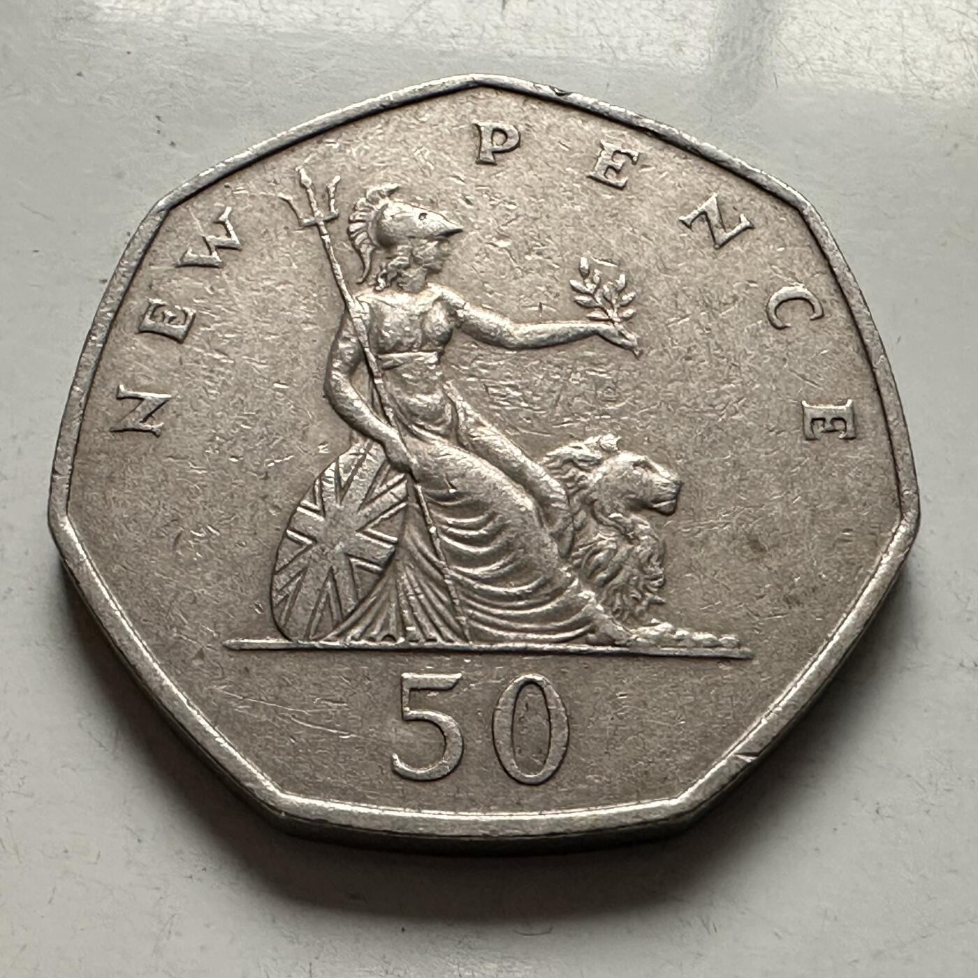 🌹外币初藏🌹🐯2025年第144场  每周二四六晚8️⃣点 接代拍 英国1969年50便士 a