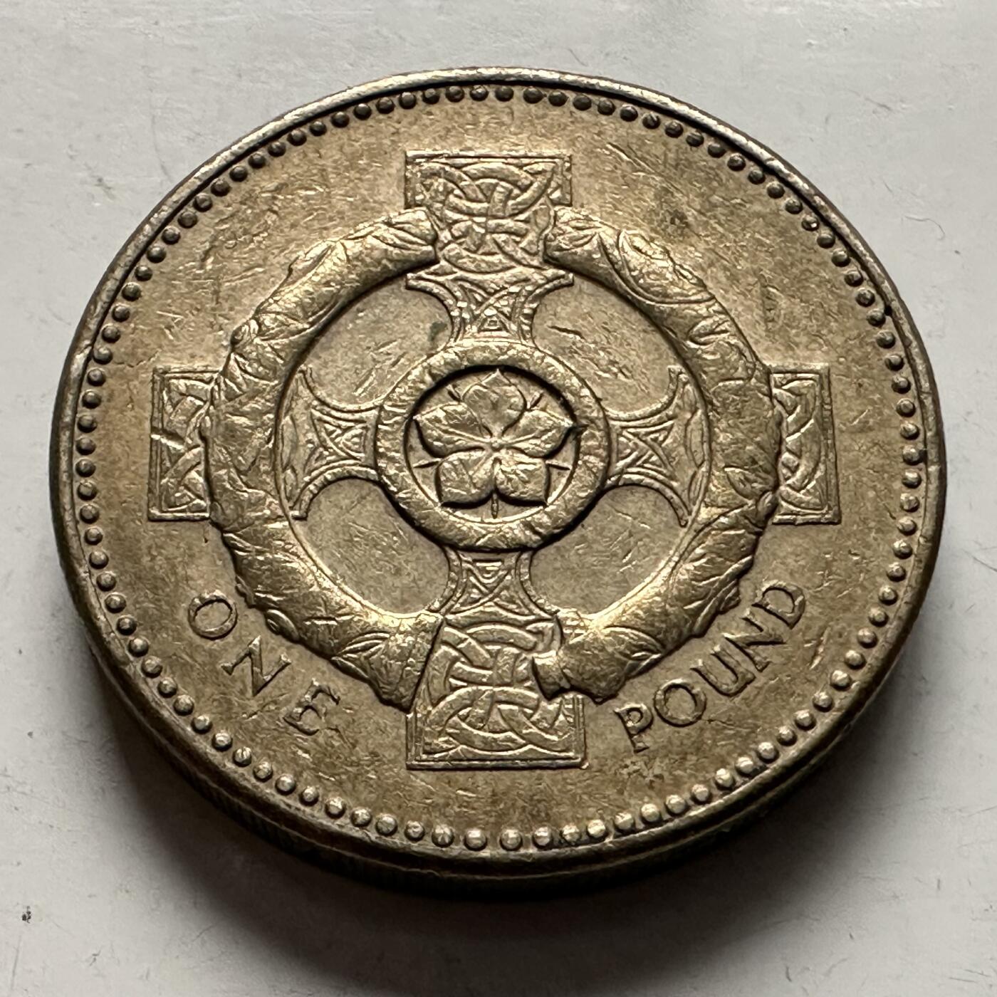 🌹外币初藏🌹🐯2025年第144场  每周二四六晚8️⃣点 接代拍 英国2001年一英镑