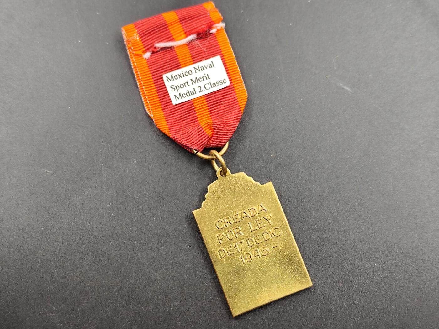 12月20日徽章钱币专场 墨西哥二级海军体能运动奖章