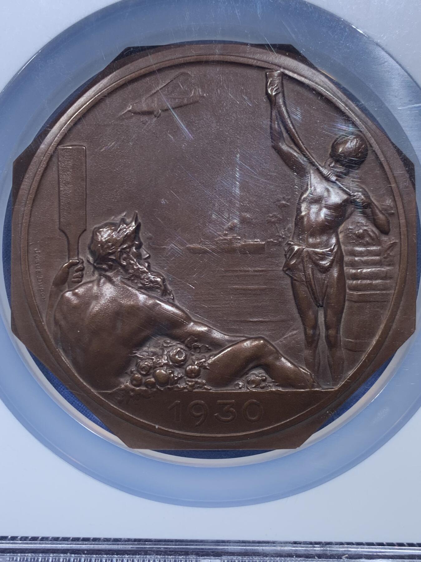 《竞宝斋》第450场 周日，周一，周二  3场连拍 （全场包邮，欢迎送拍） NGC MS65BN 比利时1930年安特卫普国际展览会铜章，85mm超大直径，65超高分，形状优美，适合收藏，加大加厚盒。