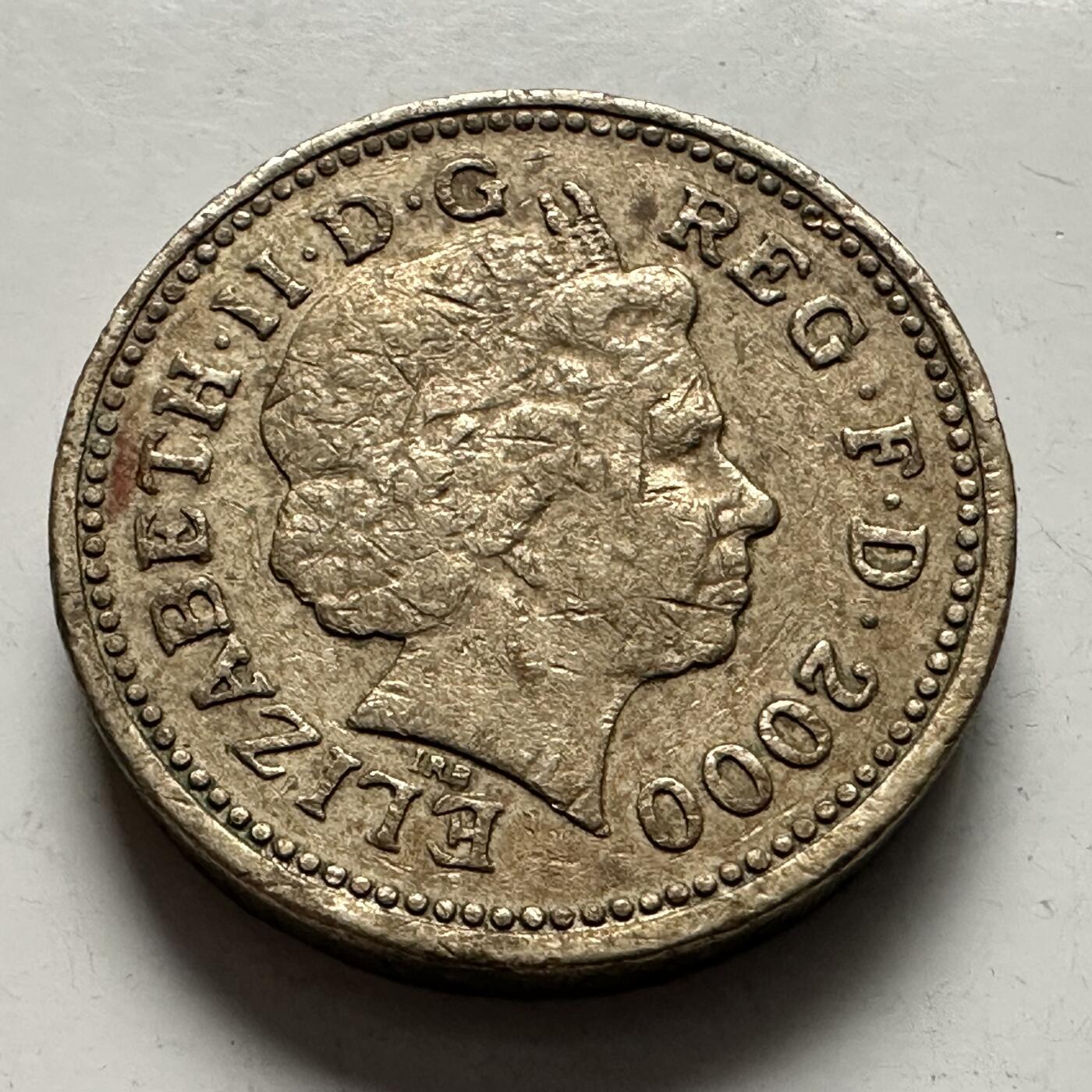 🌹外币初藏🌹🐯2025年第144场  每周二四六晚8️⃣点 接代拍 英国2000年一英镑