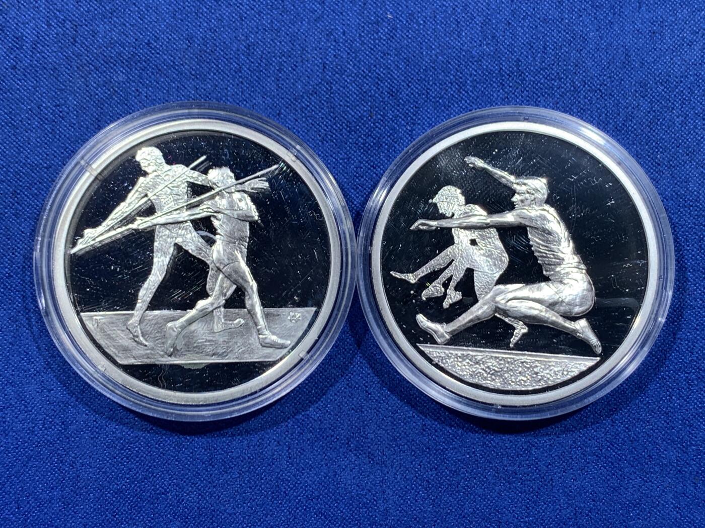 《竞宝斋》第450场 周日，周一，周二  3场连拍 （全场包邮，欢迎送拍） 希腊2004年10欧元X2精制银币套 雅典奥运会-标枪/跳远 925银 34克X2 盒证全