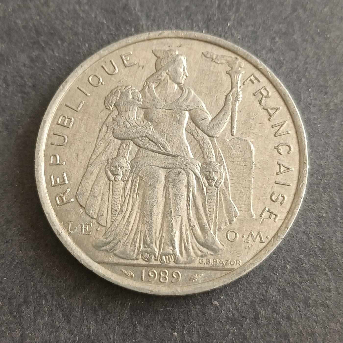 【游宝包邮场】蛇年第101期 世界各国纪念币 新喀里多尼亚-5法郎 1989年