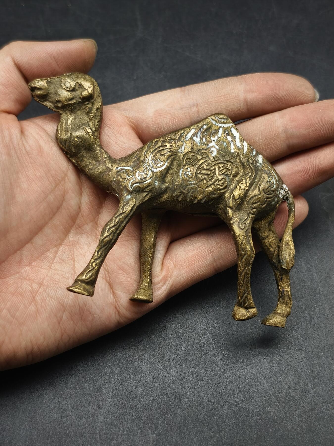 98期回流戒指饰品杂件纪念章丝路钱币专场 铜骆驼