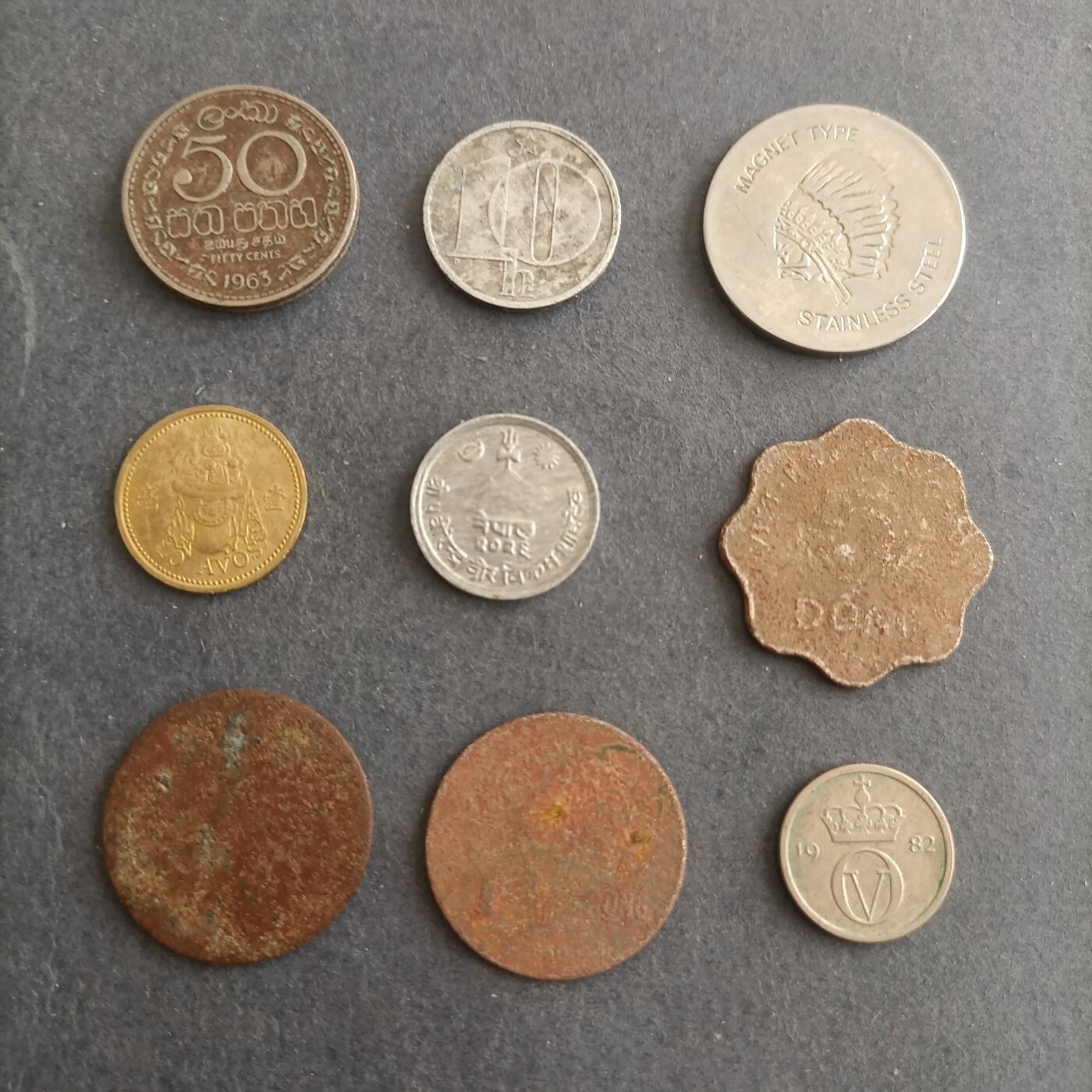 【游宝包邮场】蛇年第101期 世界各国纪念币 各国硬币 9枚