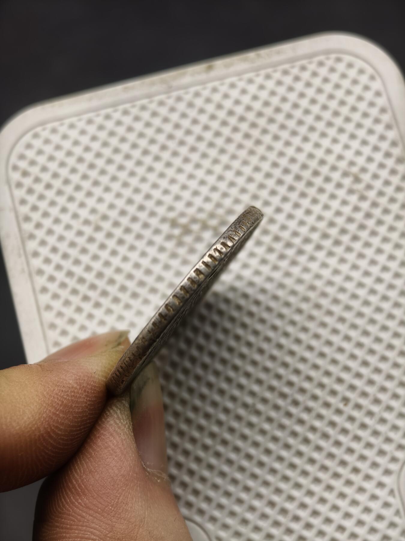 98期回流戒指饰品杂件纪念章丝路钱币专场 新疆迪化五钱