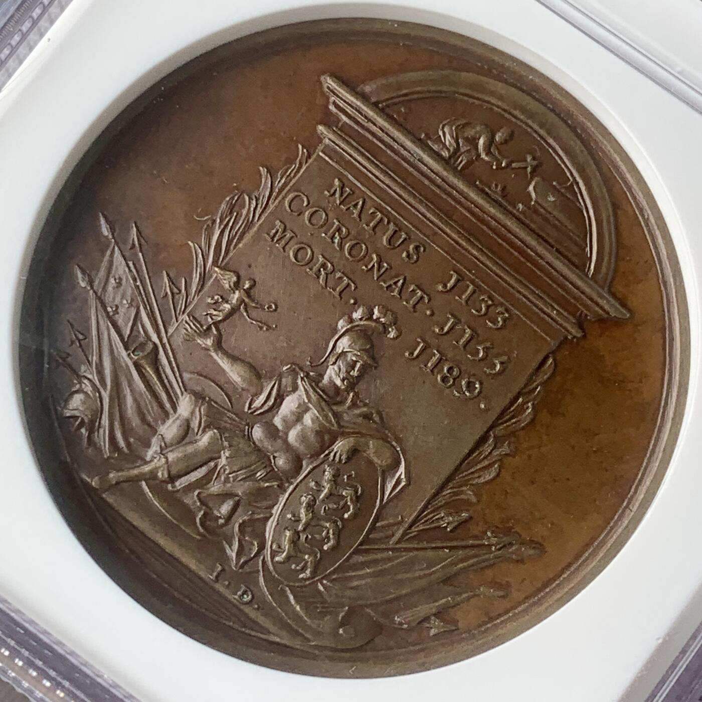 掌中浮雕-藏着的欧洲第047场 NGC MS63 : Dassier英王系列章之亨利二世纪念铜章，40mm