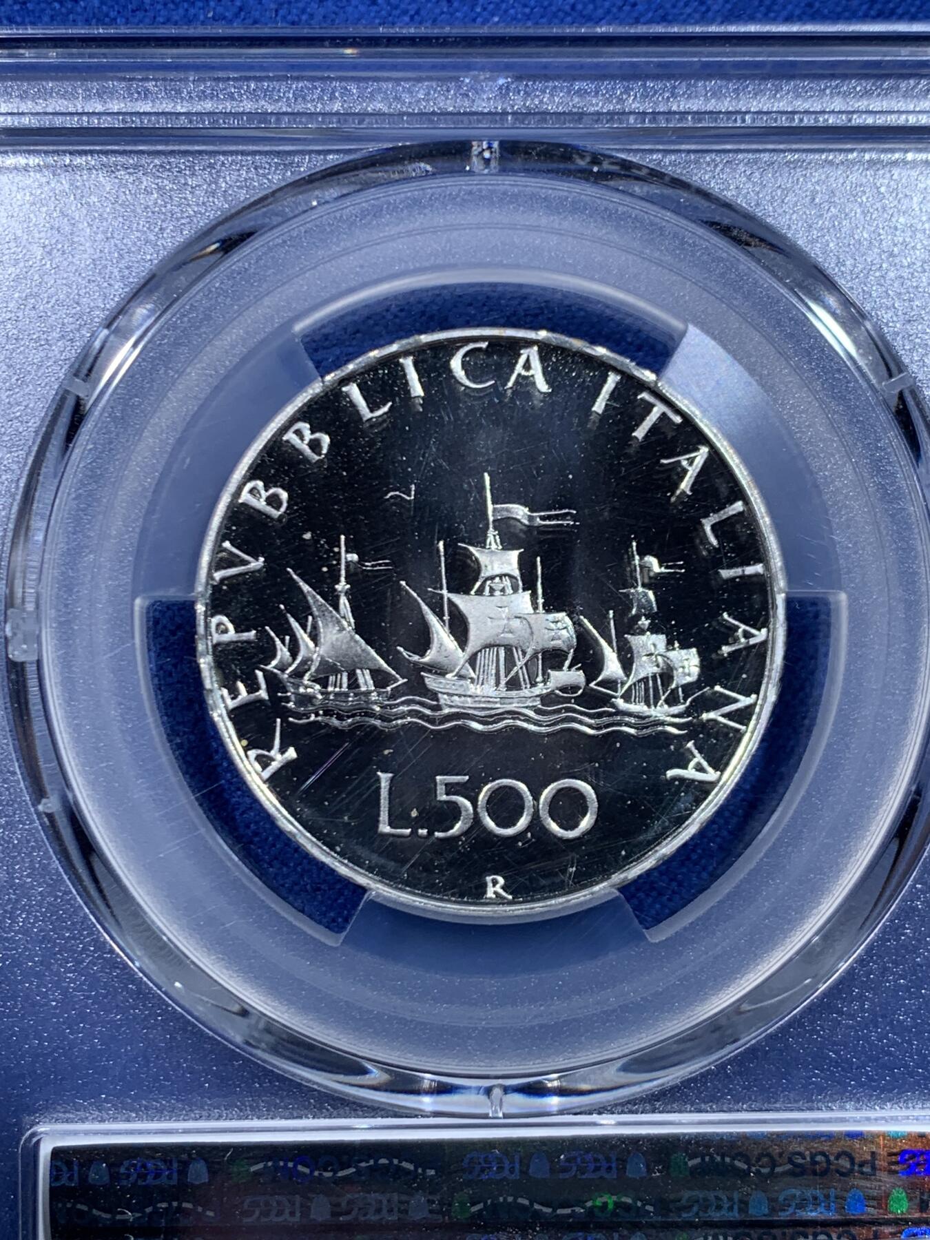 《竞宝斋》第450场 周日，周一，周二  3场连拍 （全场包邮，欢迎送拍） 亚军分 PCGS PR68DCAM 意大利 1985年 帆船少女 精制500里拉银币 首年发行的精制 镜面光十足