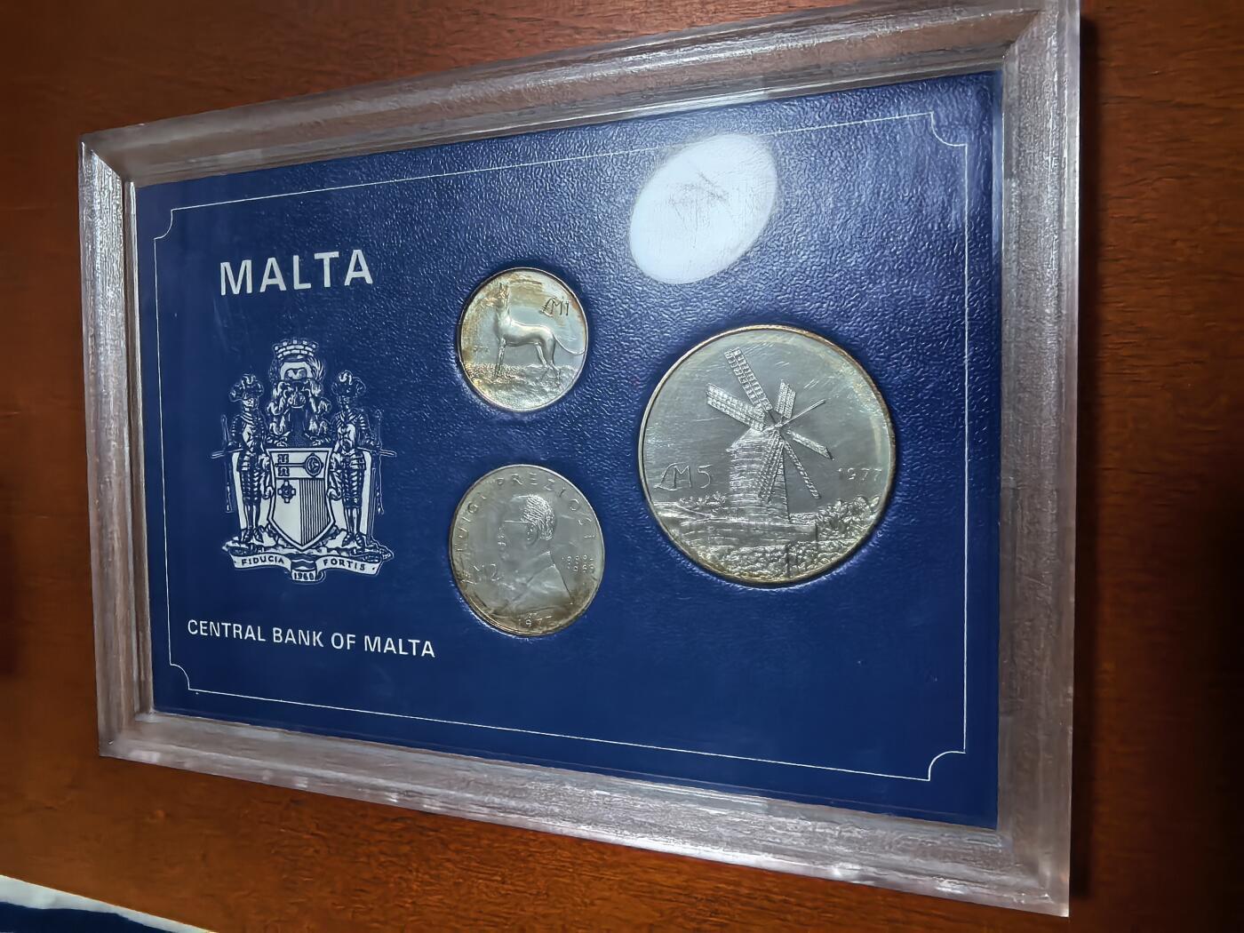 长老汇蛇年精选第八十六场拍卖 1977马耳他1+2+5里拉3枚精制银币套装，没有外纸，2500套，克书标价225美金