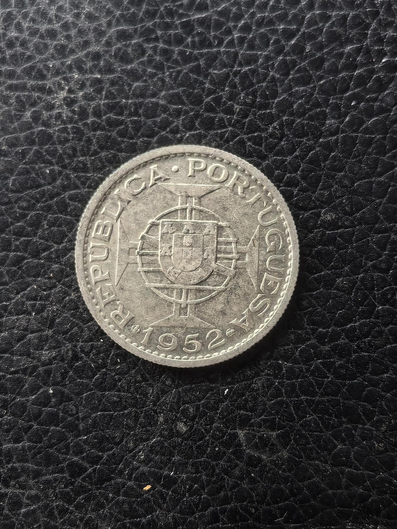 道一币馆币章第一百六十一场 葡属几内亚1952年10皮阿斯特银币