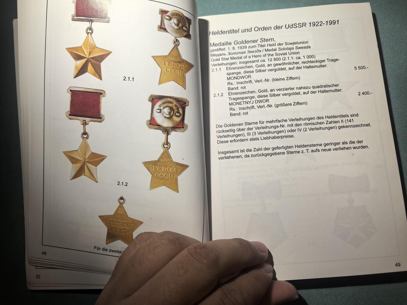 盛世勋华——号角文化勋章邮票专场拍卖第295期 苏联勋章奖章证章和蒙古勋章奖章 德英俄文三语版 彩图目录 252页