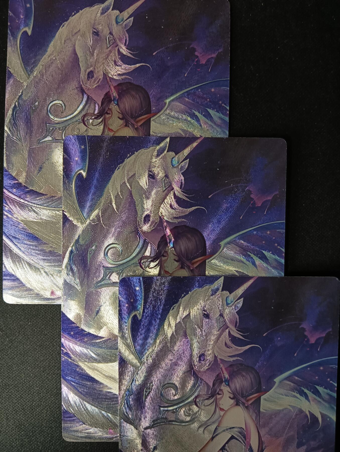 花开卡拍第53期（12月28号周日截拍，品控勿拍!!!拍品不寄存，运费5元，自制卡难免瑕疵，可能存在轻微撞角爆边等出厂瑕疵，品控介意勿拍！） 星宿文创 幻兽化灵-独角兽 浮雕折光三渐变 3张