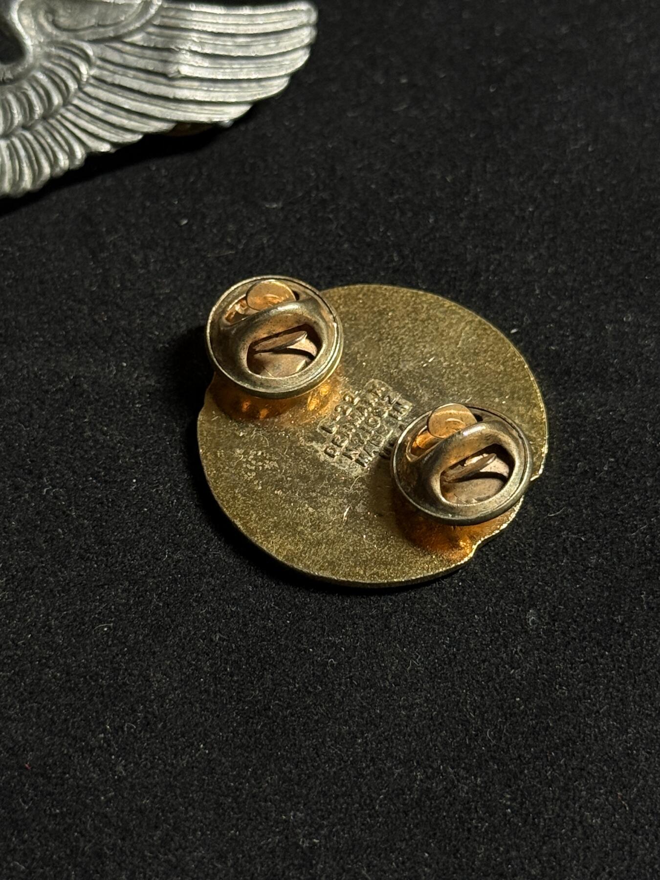 欢庆元旦！戎马世界章牌大赏第109期元旦大拍 美国证章一组