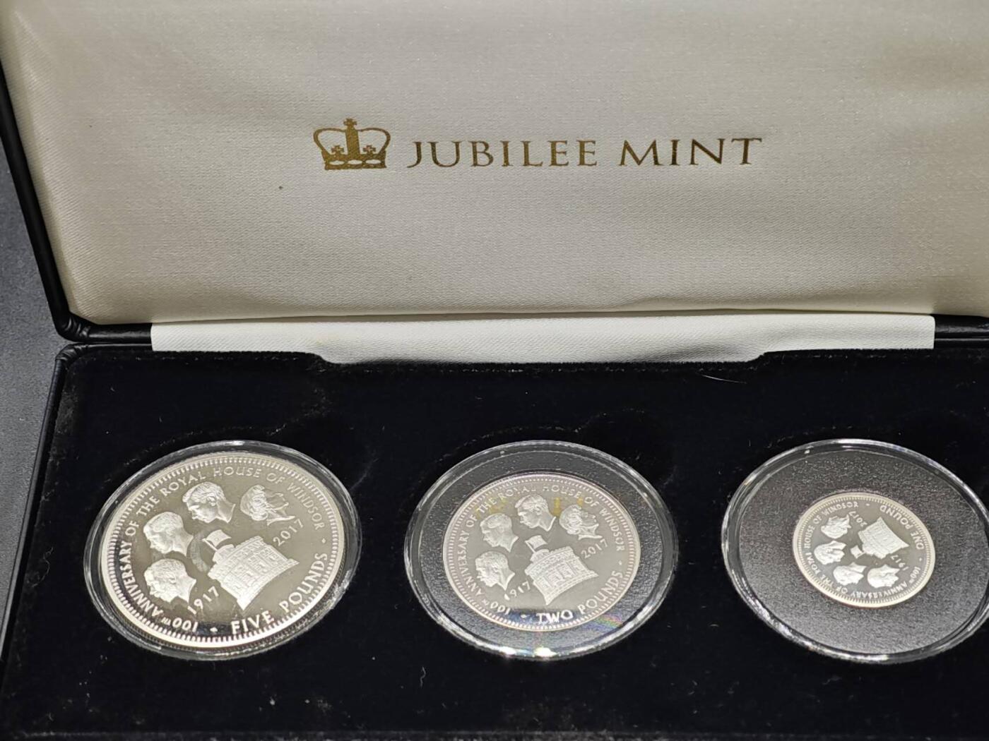 【淘币小摊】实时拍第八百三十六拍   银币套币场   满百包邮可预留二周 每周一统一发货   （罕见）2017年特里斯坦-达库尼亚（英属）1/2/5英镑精制银币套 温莎王朝100年纪念 10/14.5/28.28克 925银 发行量：仅999套 盒证全