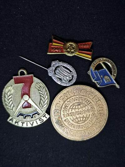 罗岚⭐爱藏⭐甄选专拍第二场-分享拍场赚佣（实体店在建中···） - 民主德国勋赏一组（德国钟表工业25周年 文化联盟25周年纪念）