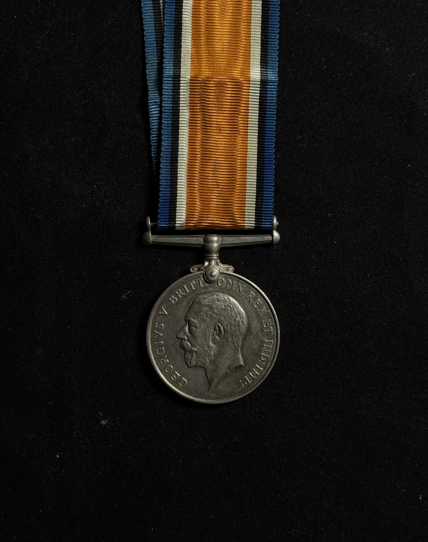 欢庆元旦！戎马世界章牌大赏第109期元旦大拍 英国一战战争奖章，银制，超长绶带，重约33g