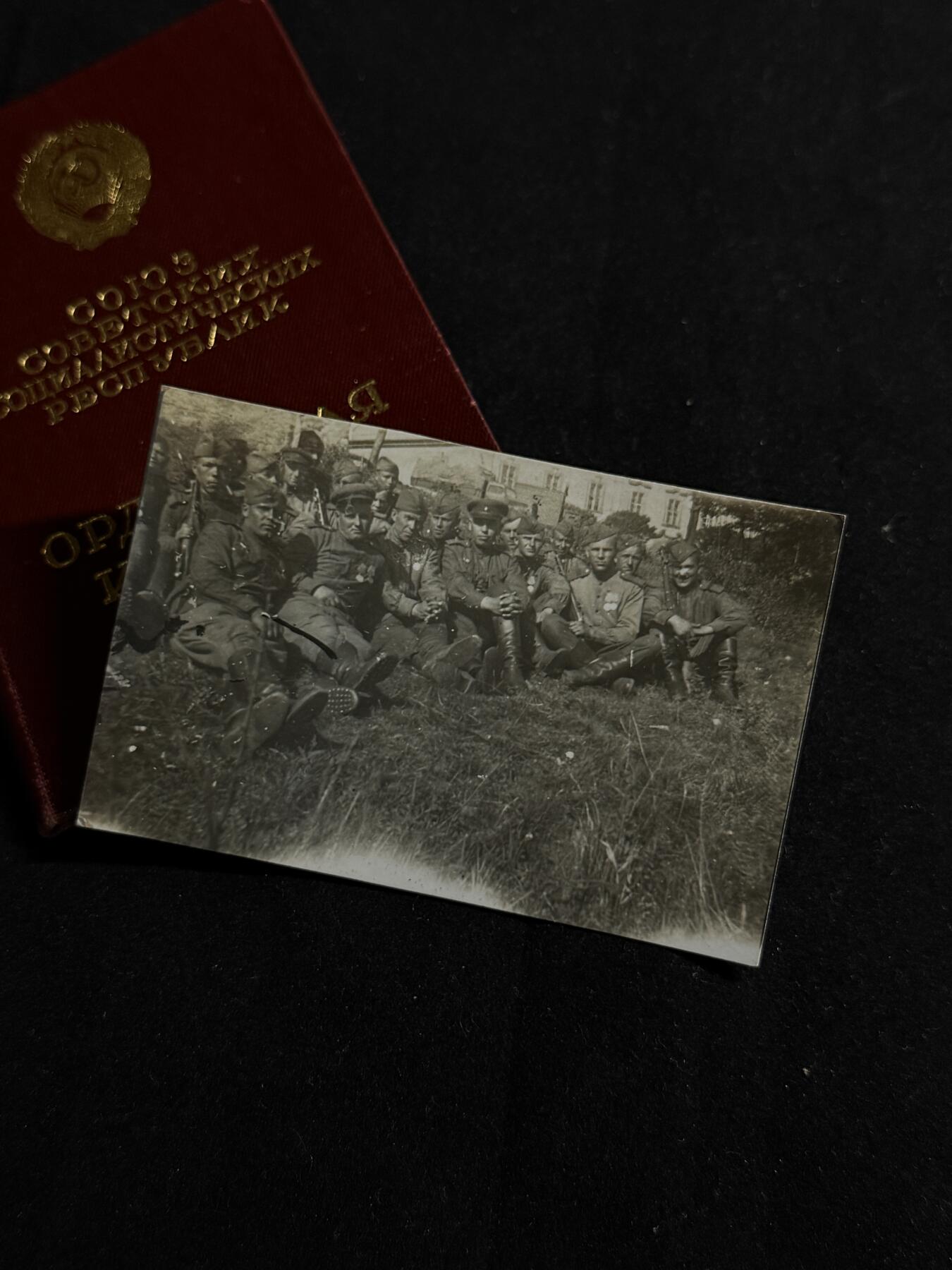 欢庆元旦！戎马世界章牌大赏第109期元旦大拍 苏联三级光荣勋章，带证，冷战时期颁发