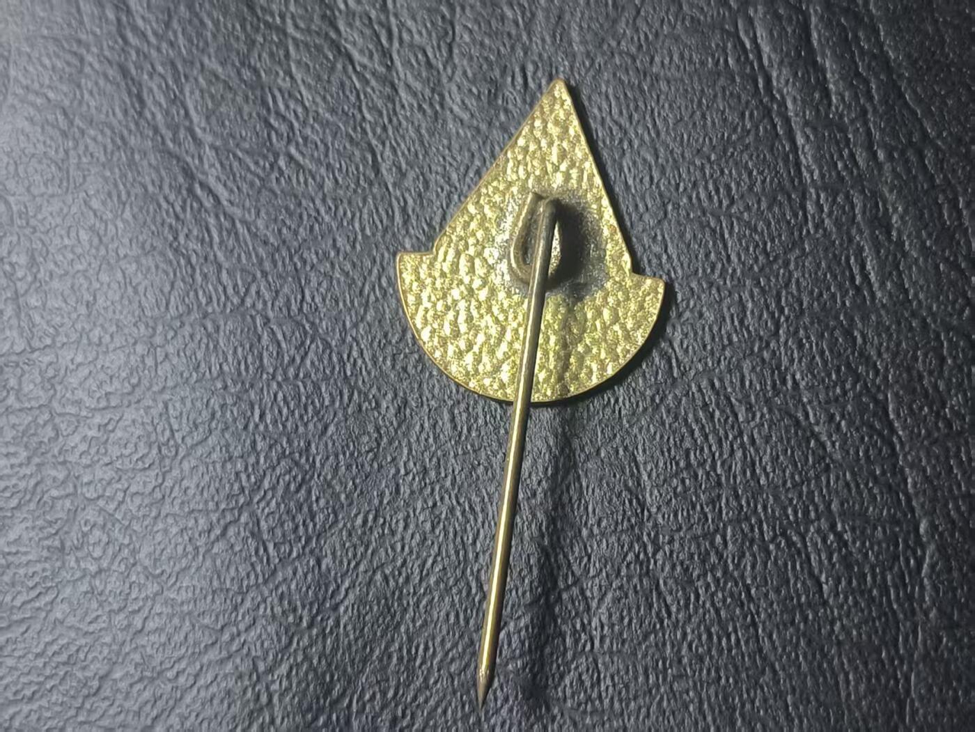 罗岚⭐爱藏⭐甄选专拍第二场-分享拍场赚佣（实体店在建中···） 民主德国红十字会（DRK）无畏献血者奖章 珐琅质