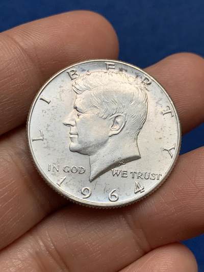 《竞宝斋》第450场 周日，周一，周二  3场连拍 （全场包邮，欢迎送拍） - 美国 1964年 肯尼迪半美元银币 原光品相 900高银版