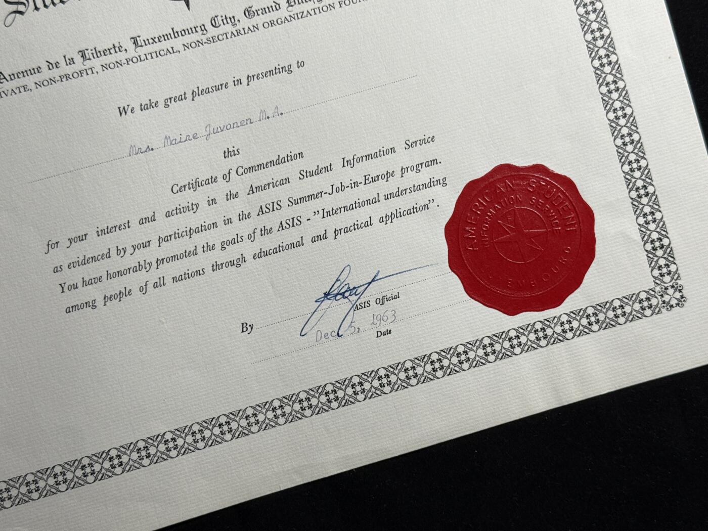 欢庆元旦！戎马世界章牌大赏第109期元旦大拍 芬兰骑士一级雄狮勋章，银制镀金 带证，授予女性教师 得主战时任准军事辅助人员（lotta)，带部分履历