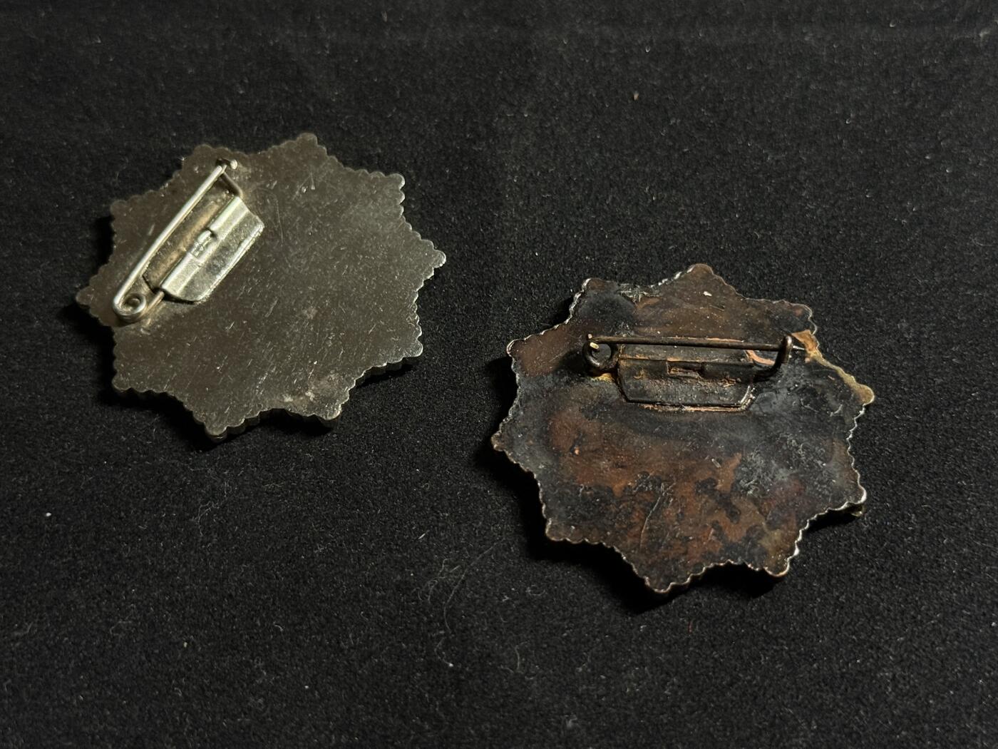 欢庆元旦！戎马世界章牌大赏第109期元旦大拍 南斯拉夫消防员10年与20年服役证章