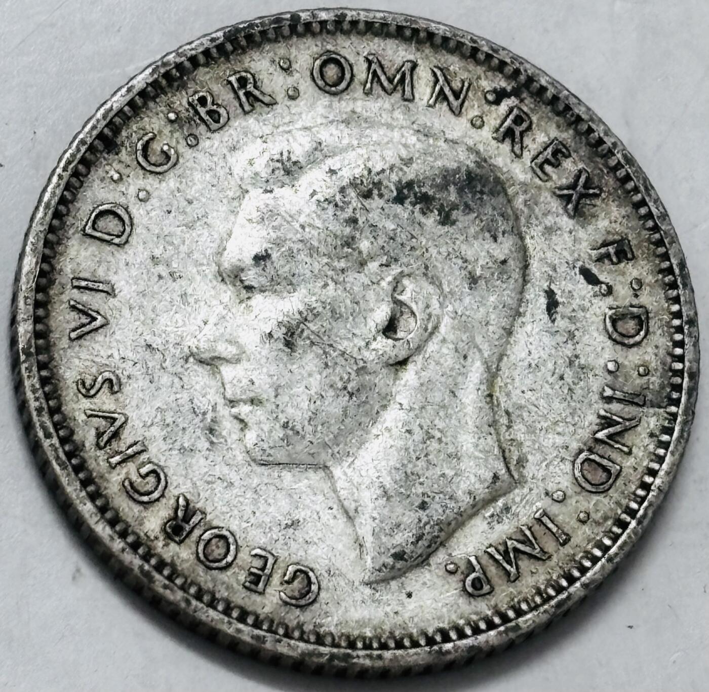 文馨钱币收藏第 286 场，圣诞节专场【 长期接收代拍品低至 0 佣金】 1938 年英属澳大利亚乔治六世 6 便士银币，925 高银