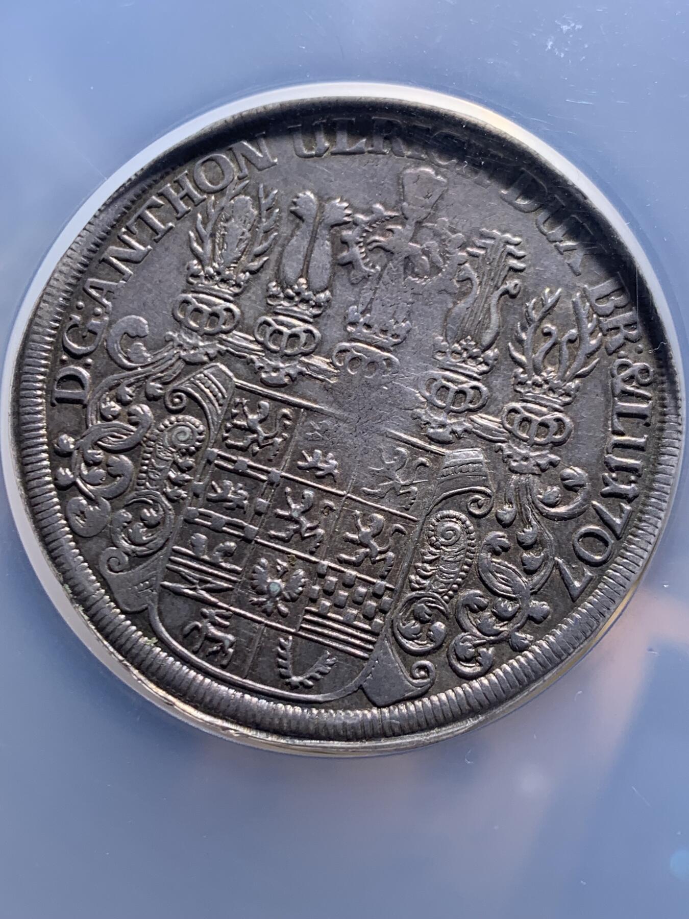 《竞宝斋》第450场 周日，周一，周二  3场连拍 （全场包邮，欢迎送拍） NGC XF45 德意志邦国布伦瑞克-沃尔芬比特尔公国1707年安东尼·乌尔里希-野人泰勒银币 少见品 加大盒