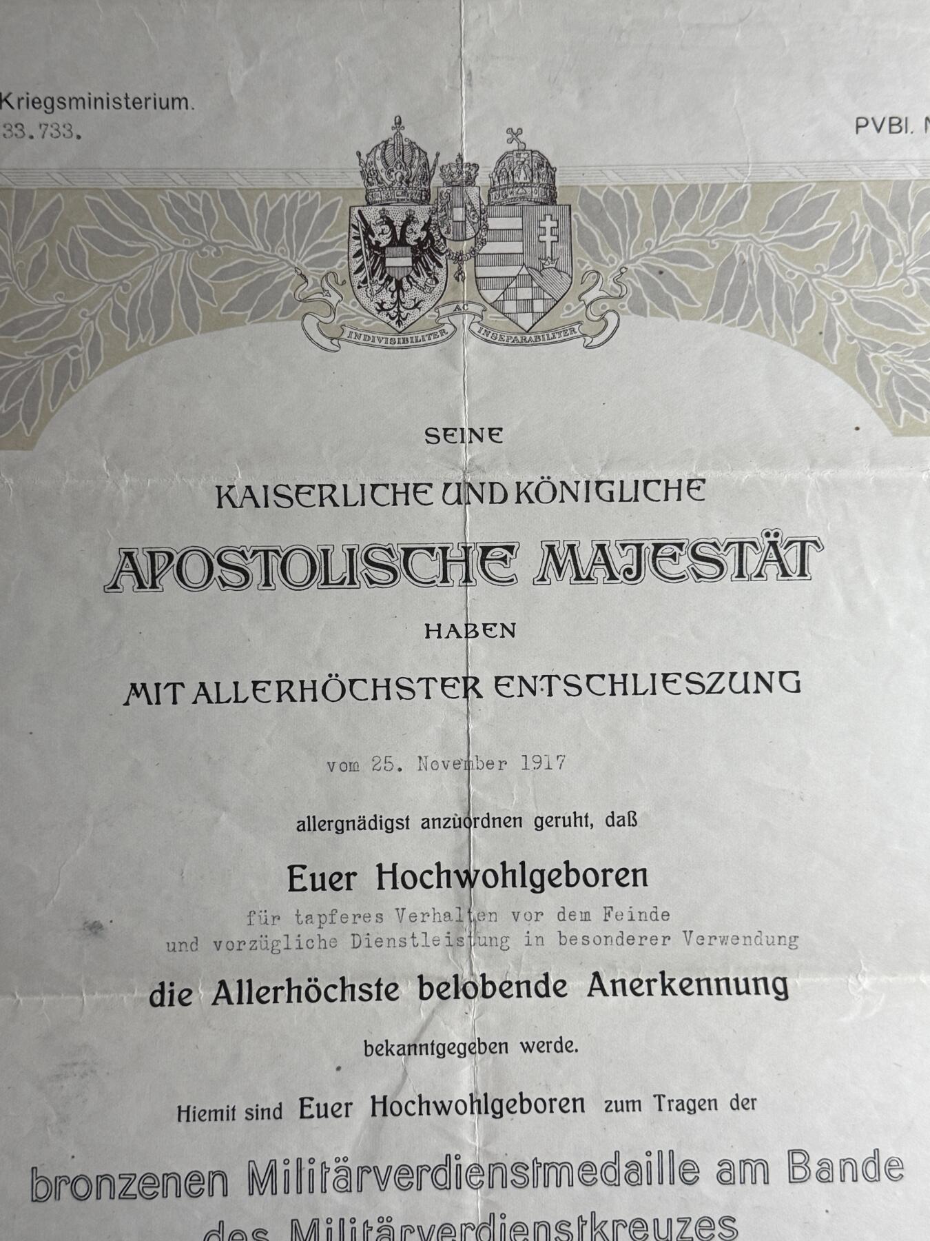 欢庆元旦！戎马世界章牌大赏第109期元旦大拍 奥匈帝国铜级军事功绩奖章（带剑饰）证书，授予预备役上尉 佐尔坦·雷迪格·冯·阿布鲁德巴尼亚