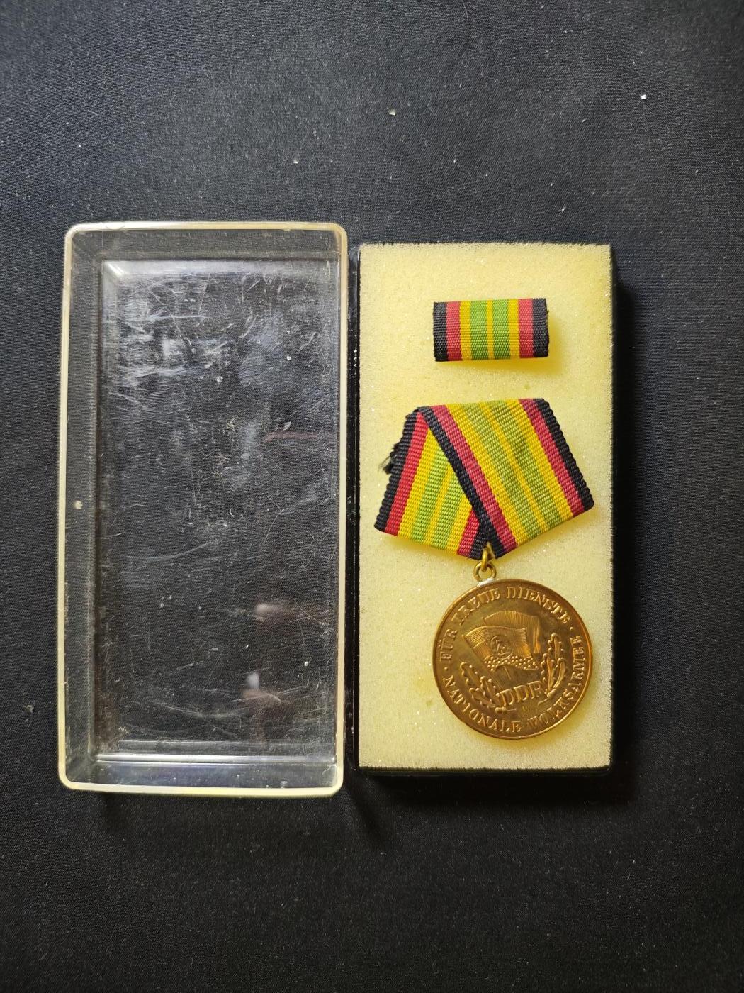 罗岚⭐爱藏⭐甄选专拍第二场-分享拍场赚佣（实体店在建中···） 民主德国人民军铜级忠诚服役奖章带盒略