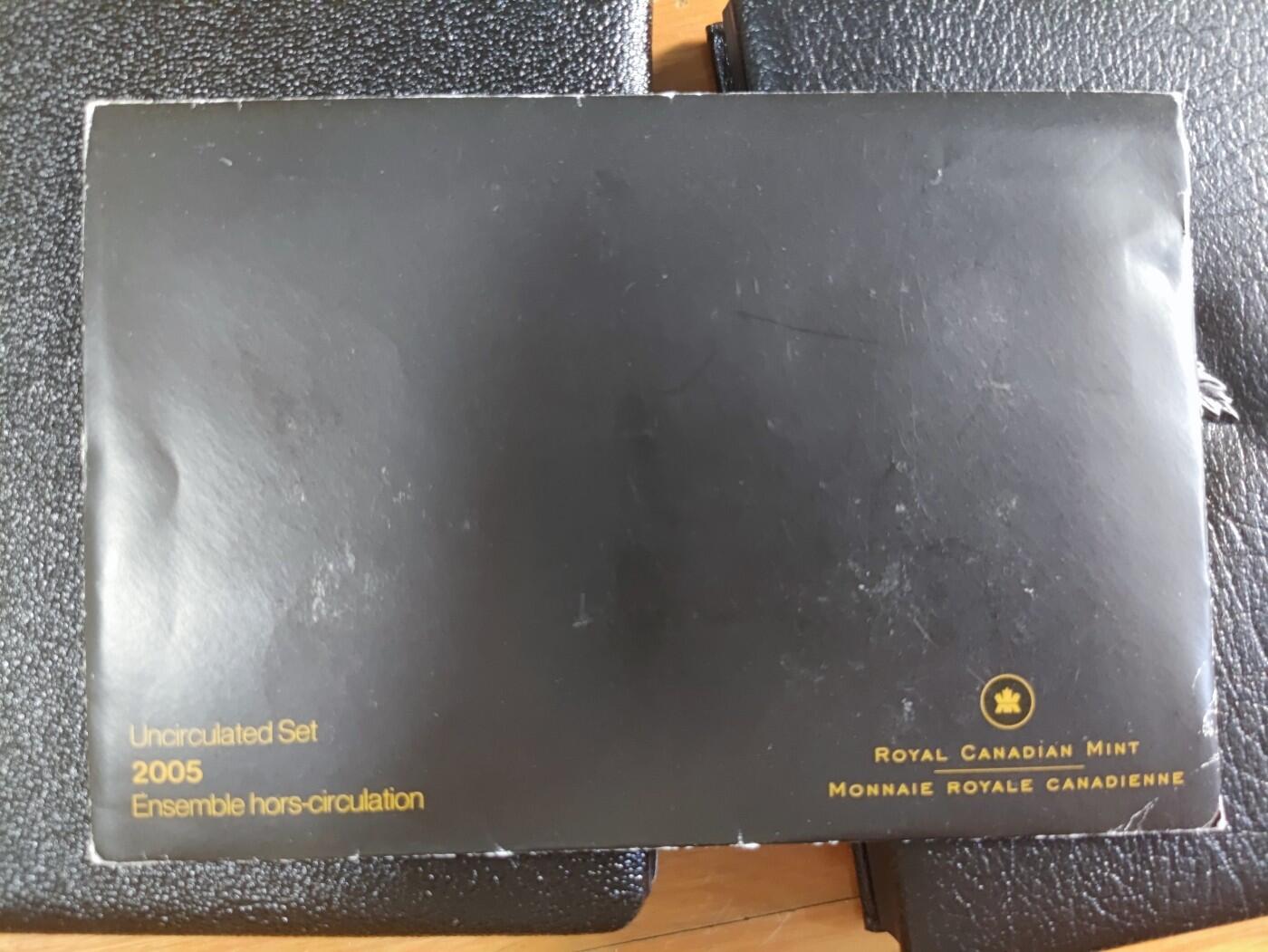 长老汇蛇年精选第八十六场拍卖 2006加拿大7枚套币原厂塑封装带外纸，总面值3.91加元，其中2加元双色币克书标价30美金，淘宝630元