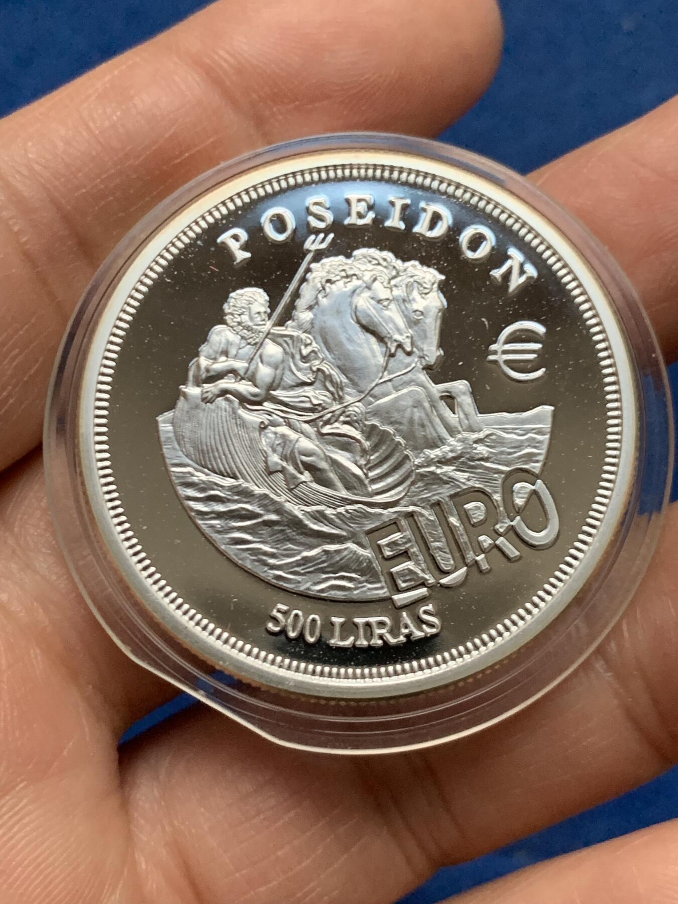 《竞宝斋》第450场 周日，周一，周二  3场连拍 （全场包邮，欢迎送拍） 马耳他骑士团2001年海神波塞冬大银币 31.2g 999银