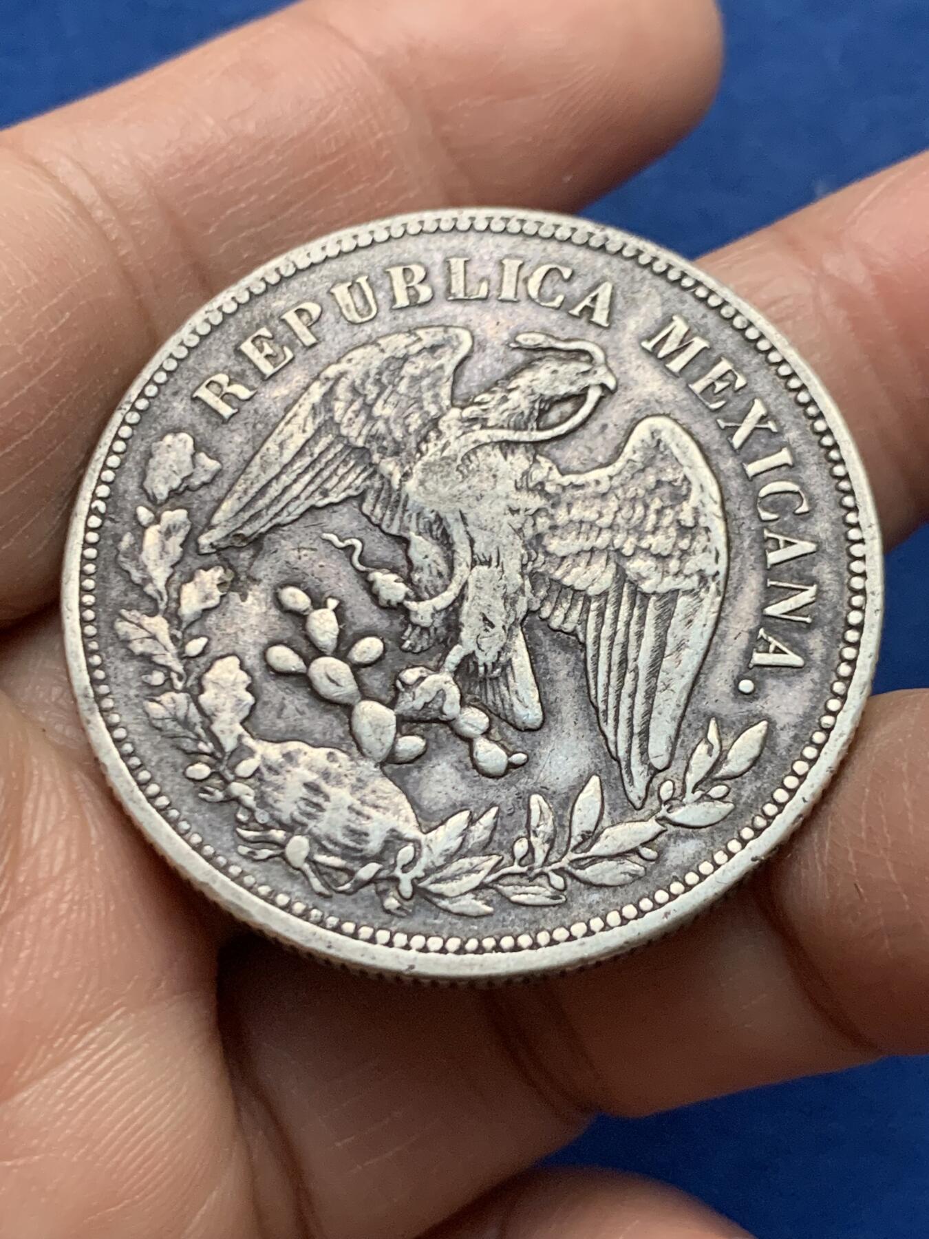 《竞宝斋》第450场 周日，周一，周二  3场连拍 （全场包邮，欢迎送拍） 墨西哥1908年鹰洋银币，双面有戳，细节见图。