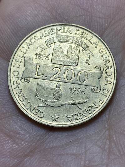 2025年第一百四十四场(总第一百七十场）品种丰富英国一线回流散币年末特拍场第一场(免佣金) - 意大利🇮🇹1996单年份200里拉(海关学院百年纪念币)