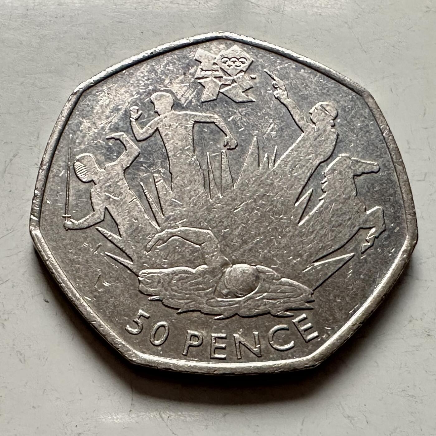 🌹外币初藏🌹🐯2025年第144场  每周二四六晚8️⃣点 接代拍 英国2011年50便士 纪念币