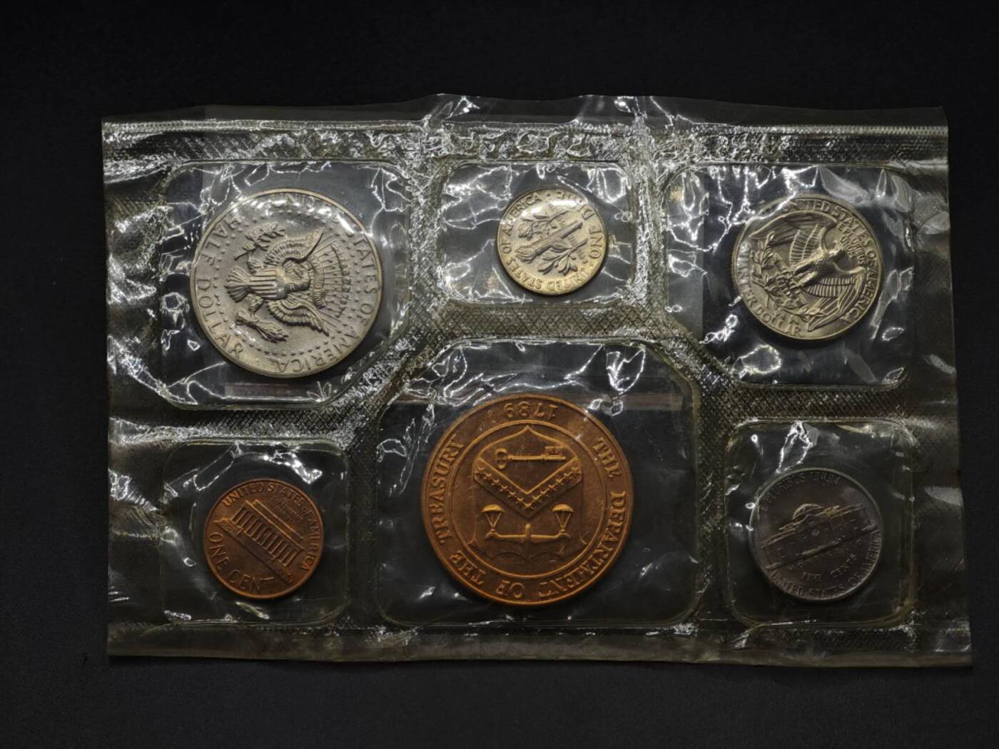 【淘币小摊】实时拍第八百三十六拍   银币套币场   满百包邮可预留二周 每周一统一发货   美国1977年套币