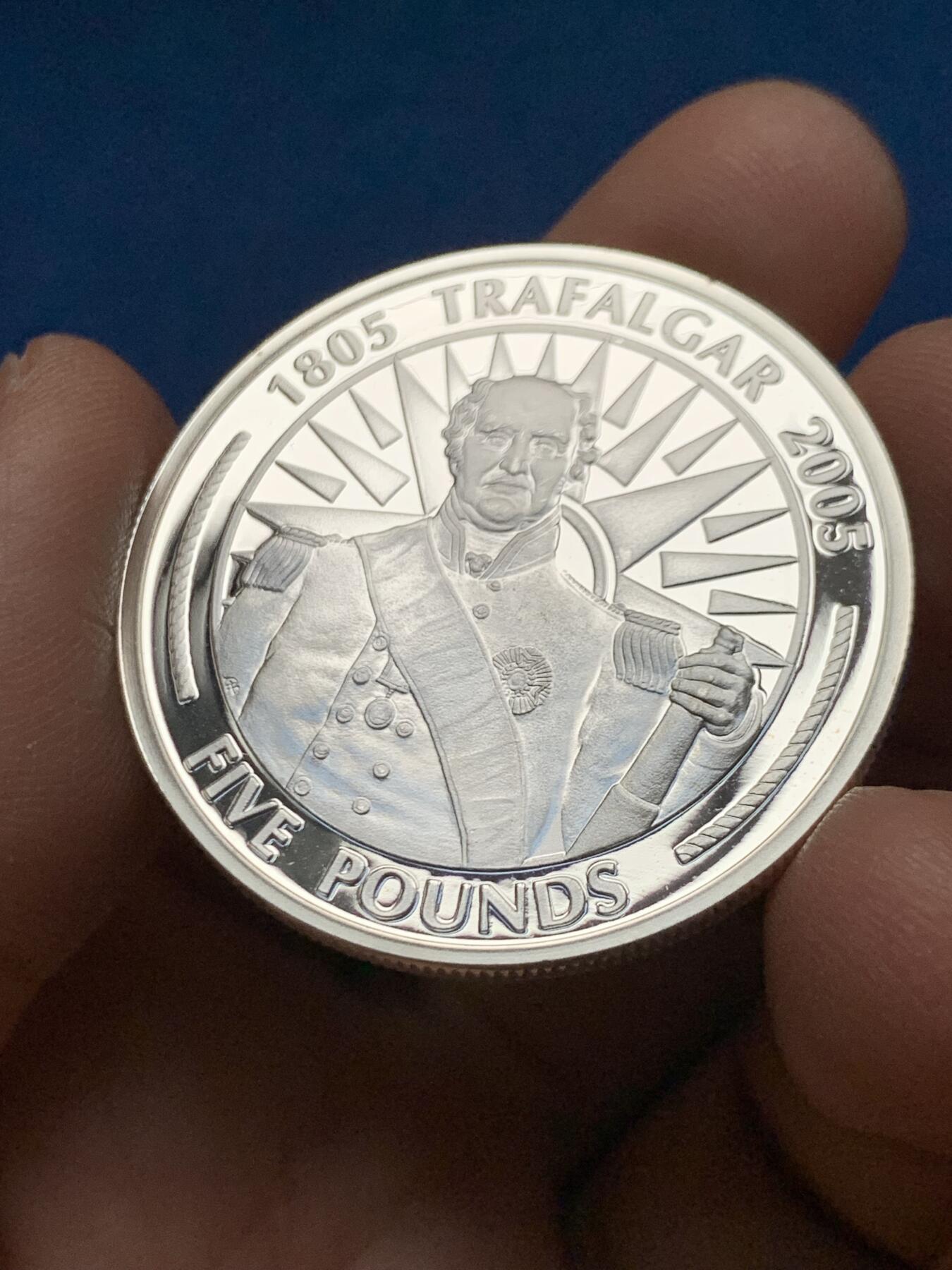 《竞宝斋》第450场 周日，周一，周二  3场连拍 （全场包邮，欢迎送拍） 直布罗陀2005年特拉法尔加海战200周年大银币 28.25g 925银