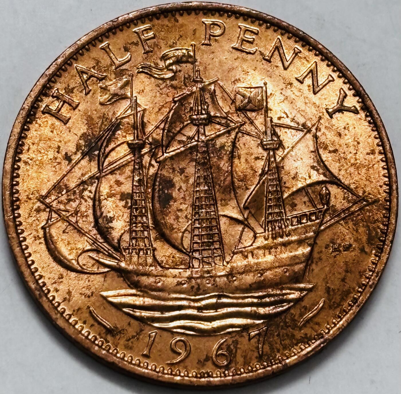 文馨钱币收藏第 286 场，圣诞节专场【 长期接收代拍品低至 0 佣金】 全新未流通 1967 年英国海盗船 1/2 便士铜币