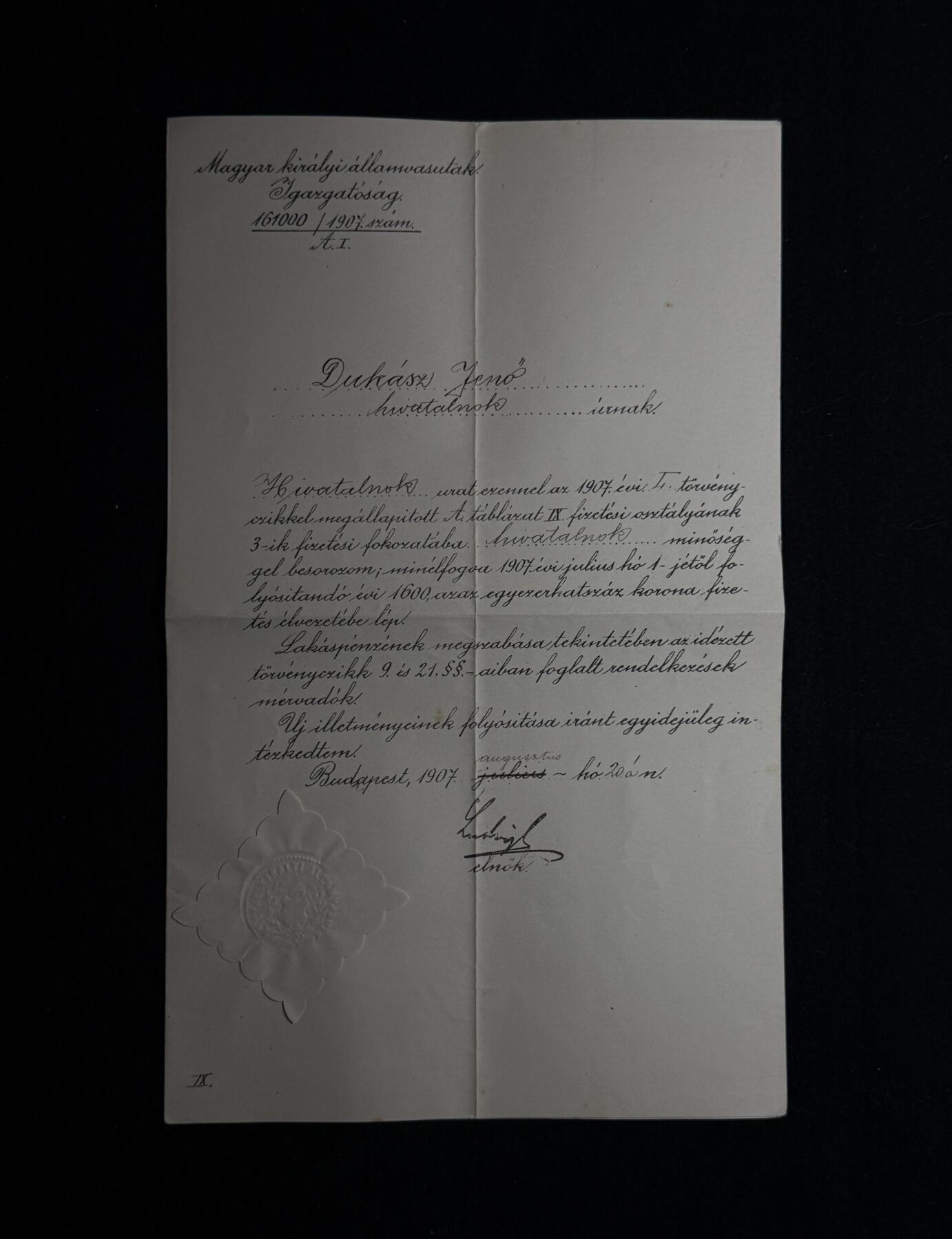 欢庆元旦！戎马世界章牌大赏第109期元旦大拍 匈牙利王国时期官方任命书原件，匈牙利王国国家铁路总局正式任命 Dukász Jenő 为国家铁路系统在编公务官员