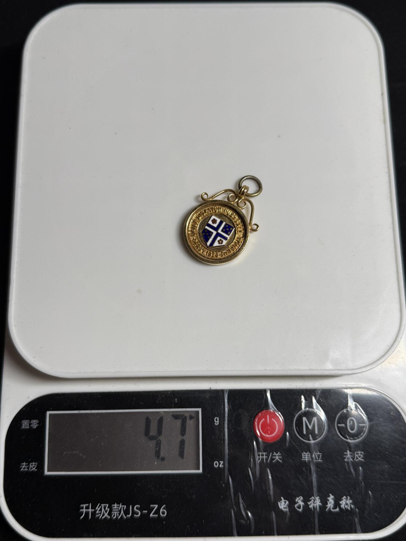 欢庆元旦！戎马世界章牌大赏第109期元旦大拍 英国1928年《每日快报》推球锦标赛金质珐琅获胜奖章 重4.72g 原盒