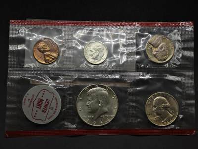 【淘币小摊】实时拍第八百三十六拍   银币套币场   满百包邮可预留二周 每周一统一发货   - 美国1964年肯尼迪套币含3枚银币