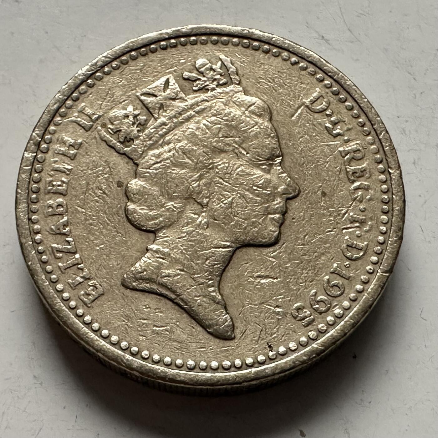 🌹外币初藏🌹🐯2025年第144场  每周二四六晚8️⃣点 接代拍 英国1995年一英镑 