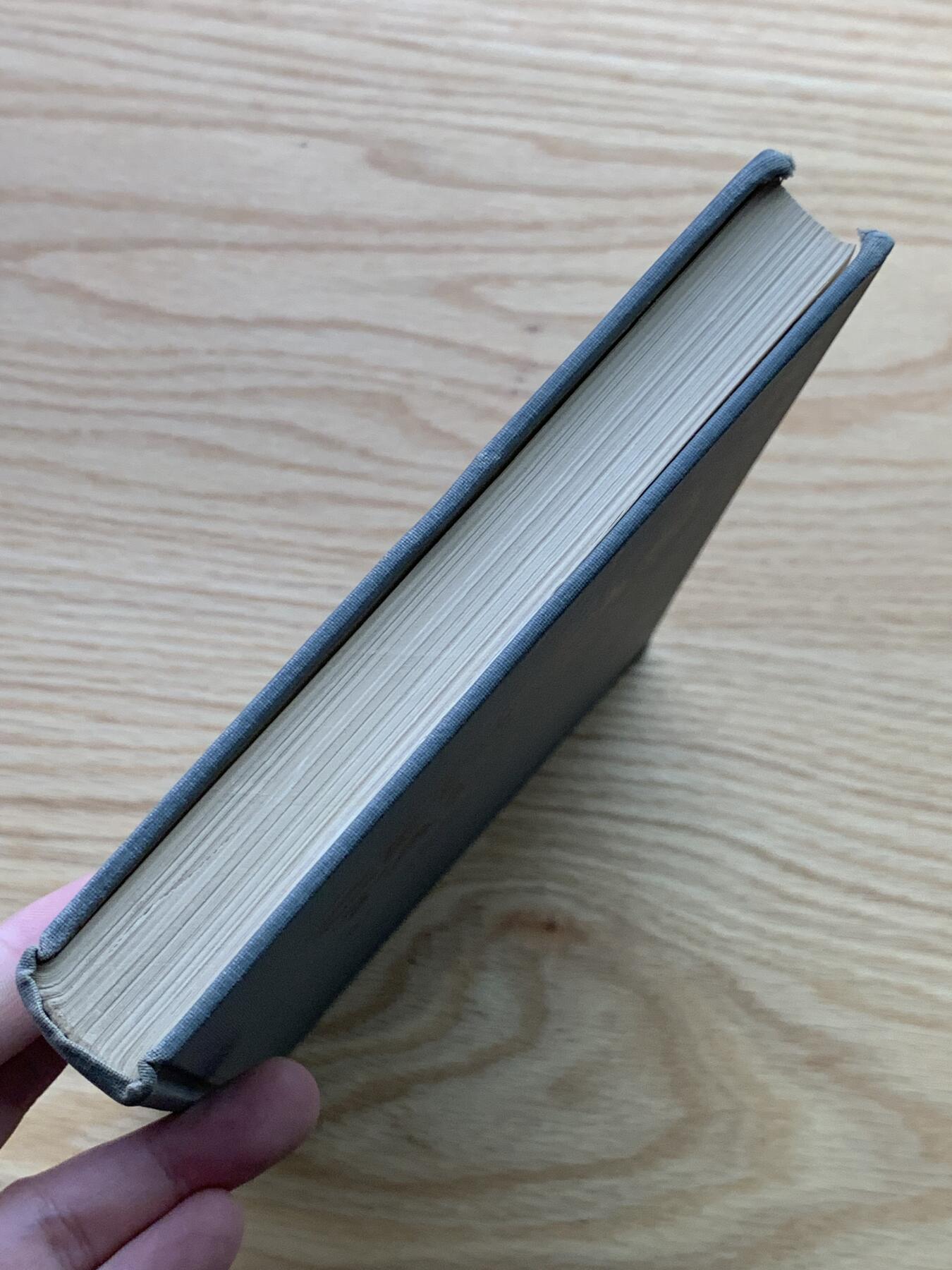 《竞宝斋》第450场 周日，周一，周二  3场连拍 （全场包邮，欢迎送拍） 达文波特德国泰勒1700-1800第二版，已绝版，PCGS和NGC官方参考目录，目录本身就是收藏品